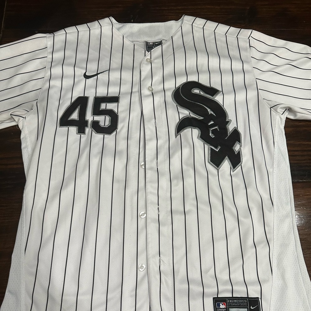 Nike White and Black Striped Jersey